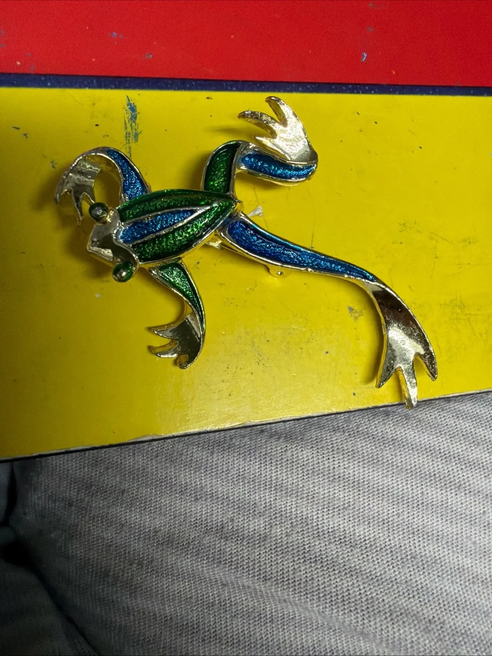 Gerry’s Gold-Tone Blue & Green Frog Pin -